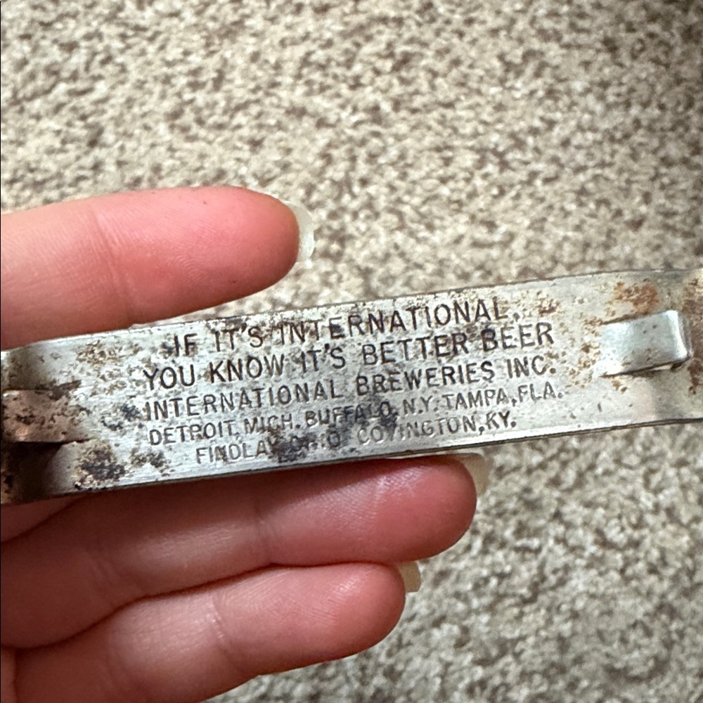 Iroquois Frankenmuth Old Dutch Bavarian's Silver Bar vintage Bottle Opener - Picture 4 of 12